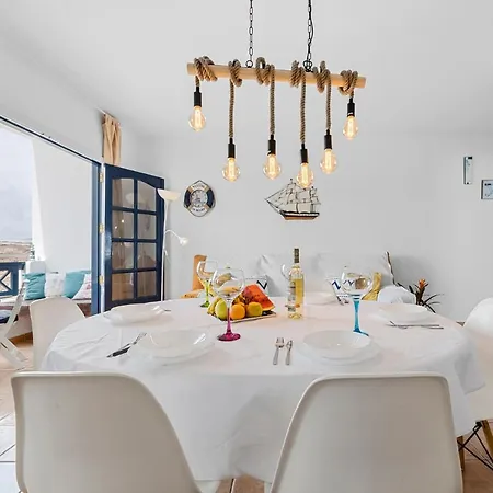 Home2book Charming * Калета-де-Кабальо